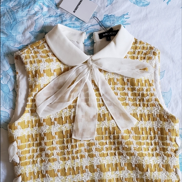 Yellow textured dress - Picture 2 of 6